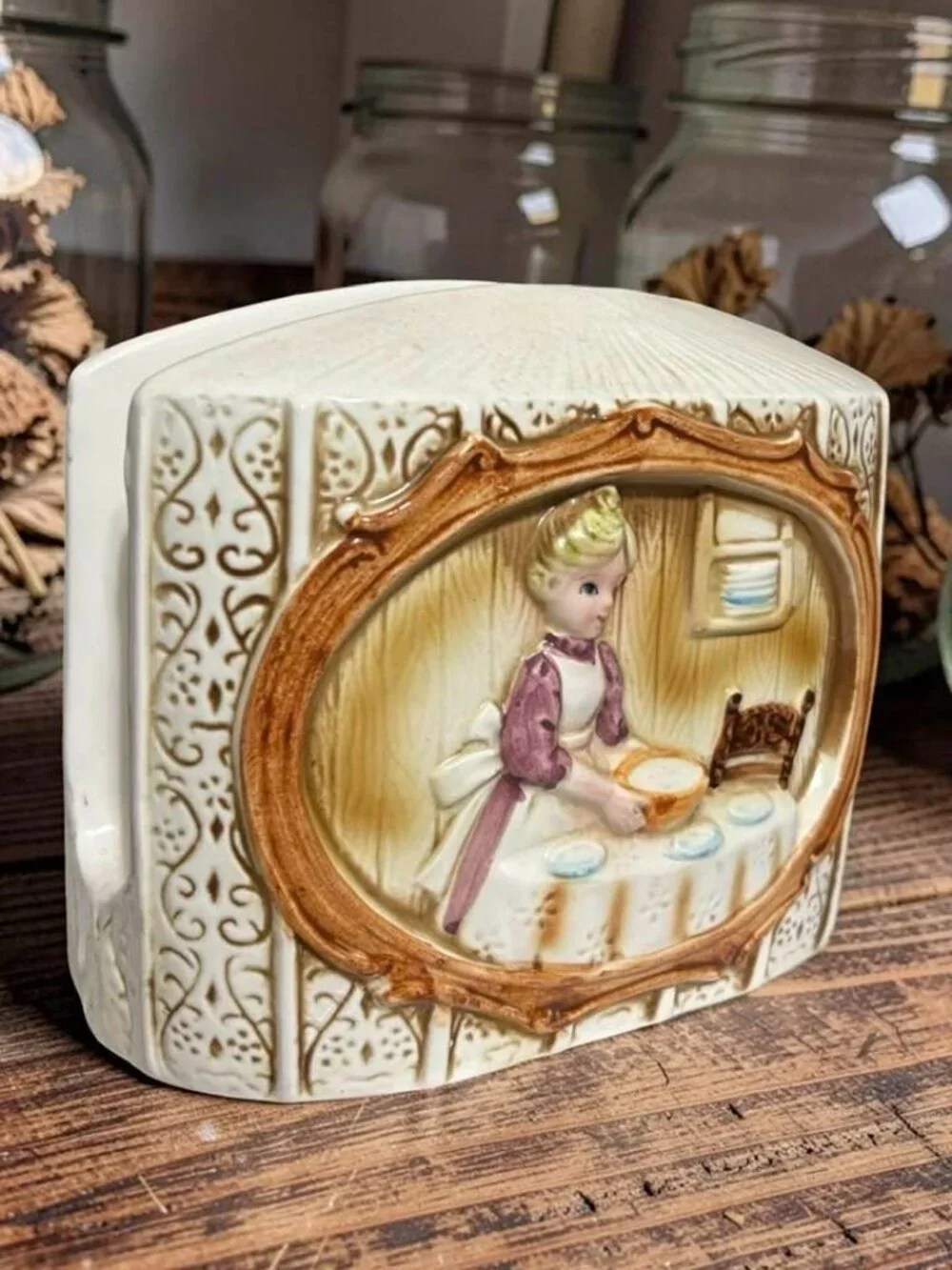 Vintage 1978 Sears Roebuck Ceramic Napkin Holder With Pioneer Women Girl Baking - Picture 6 of 6